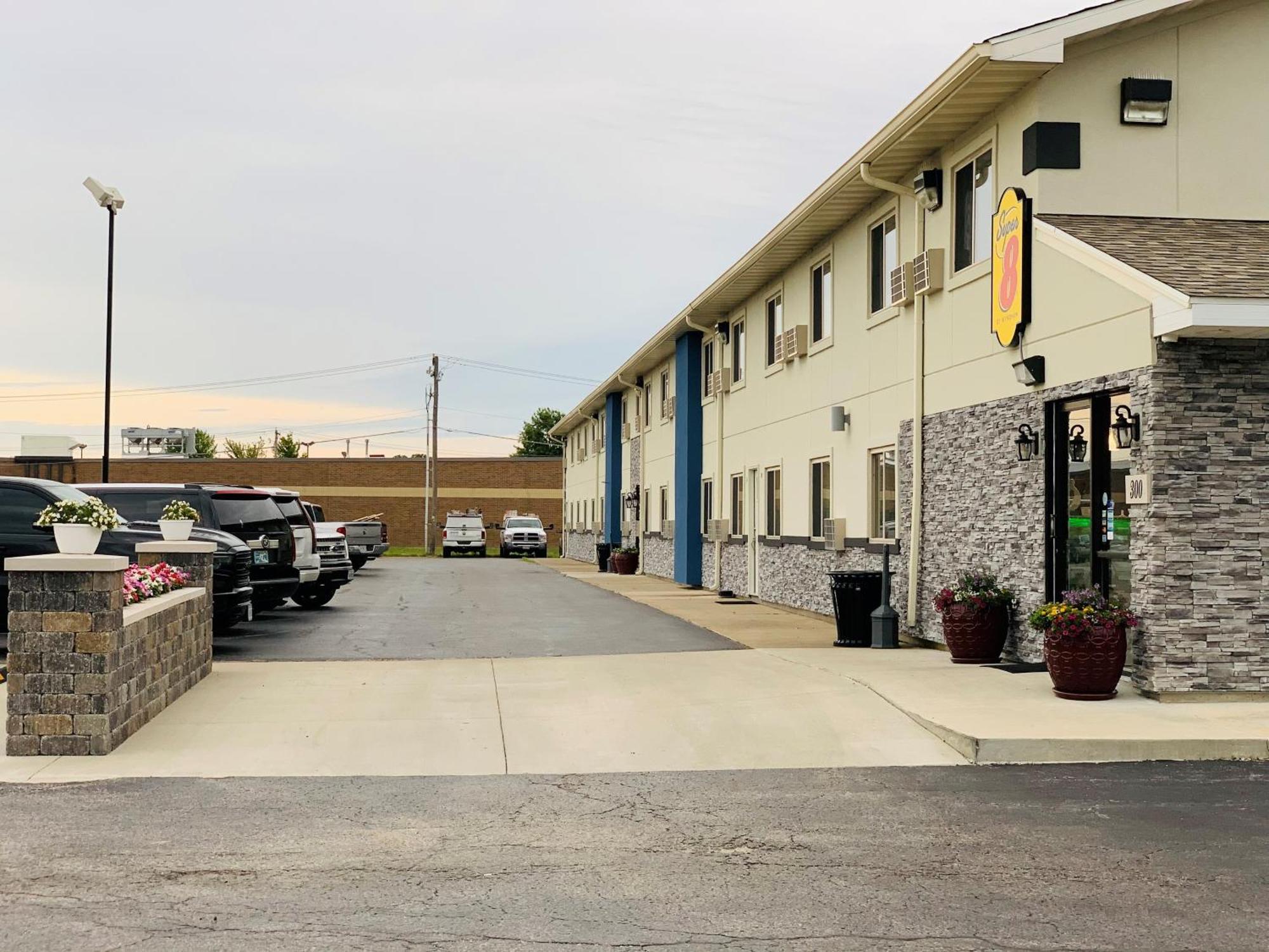Motel Super 8 By Wyndham Moberly Mo Exterior foto